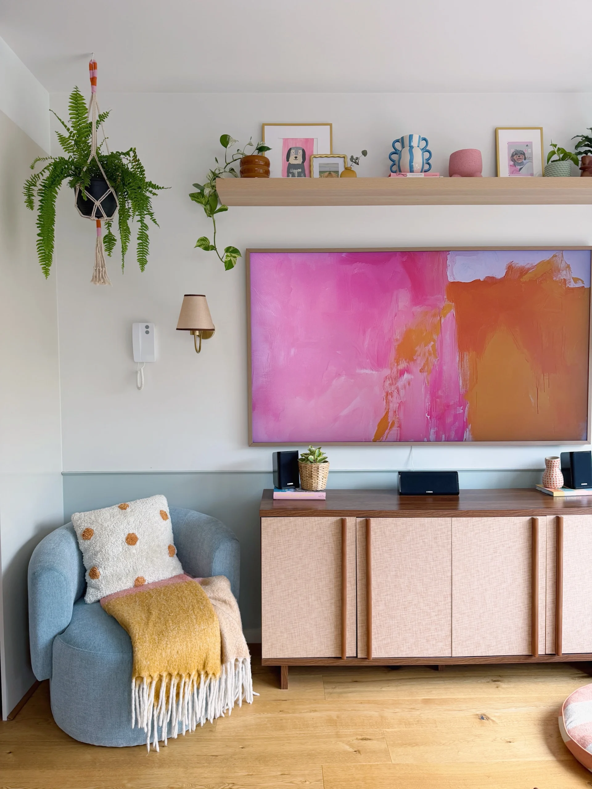7- Add a Simple Shelf Above the Screen