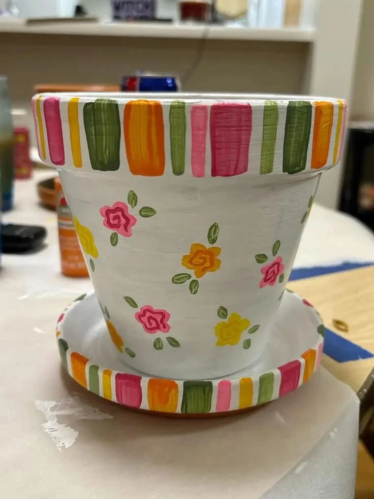 13- Add Colorful Stripes Around the Rim