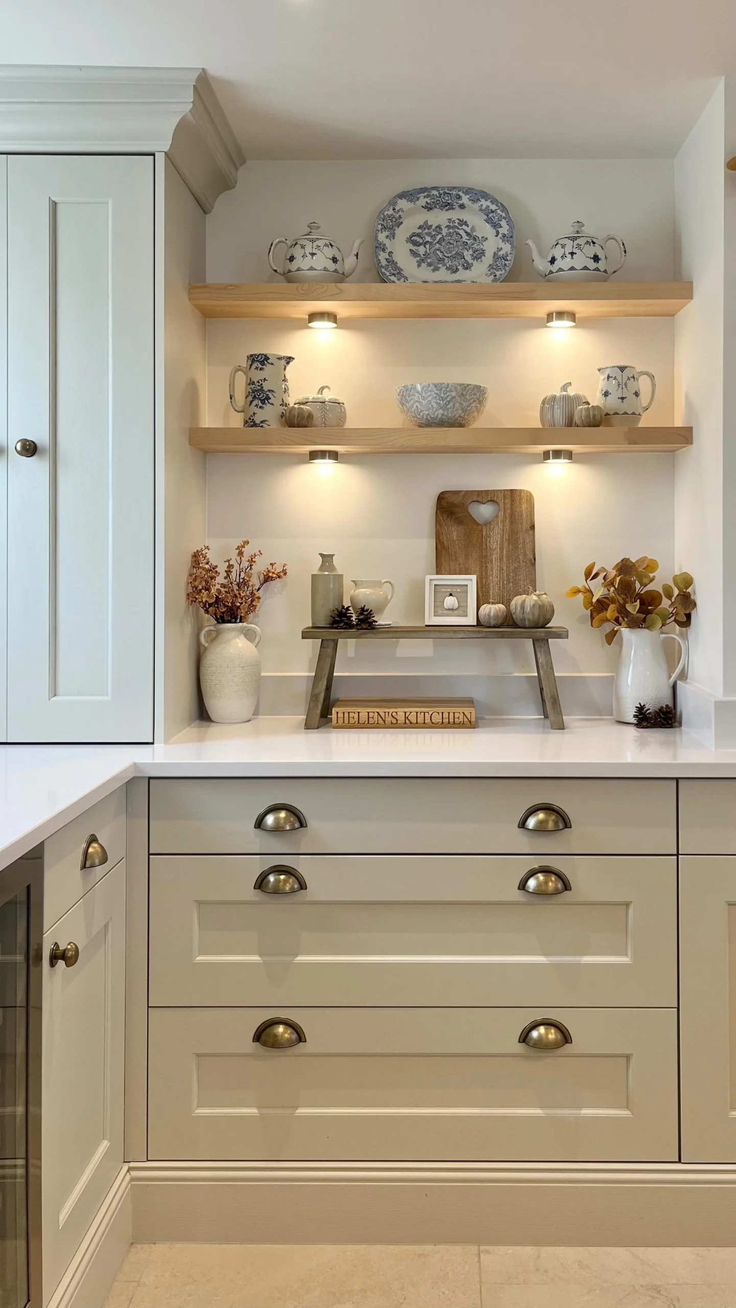 8- Add Seasonal Touches to Wooden Shelves