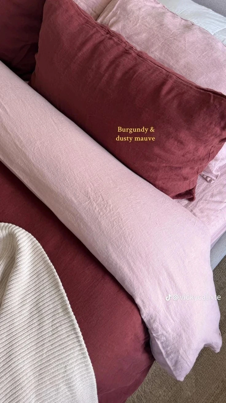 7- Contrast Small Checks with a Chunky Throw