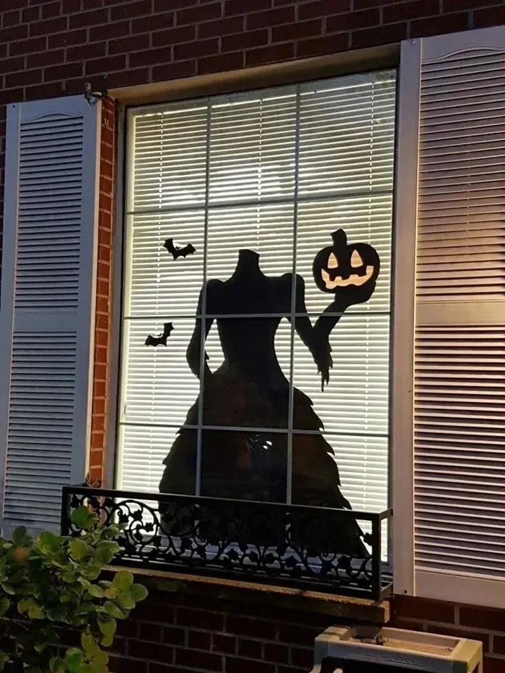 13- Create a Witch Silhouette in the Window