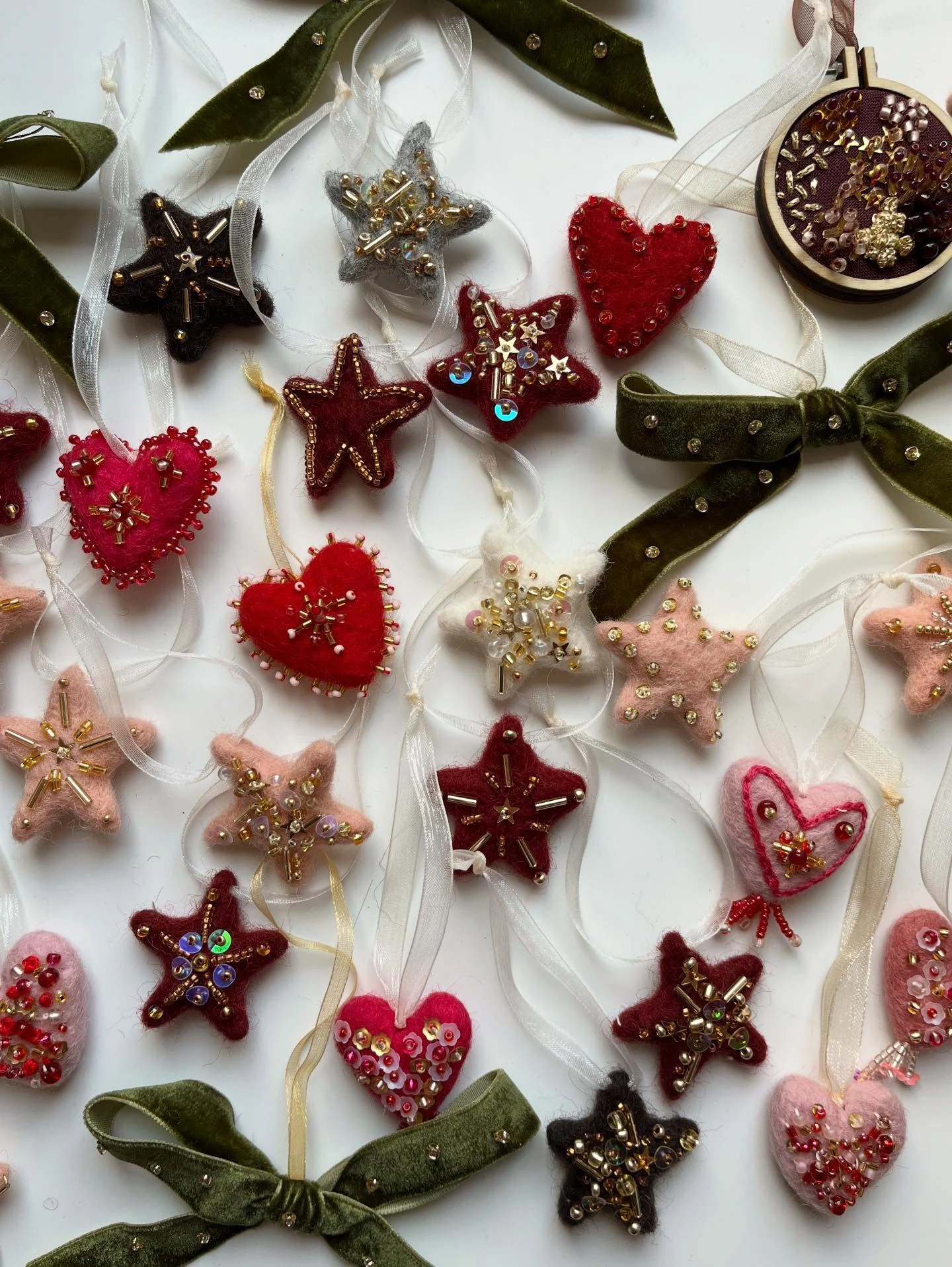 10- Embroider Sparkling Felt Shapes