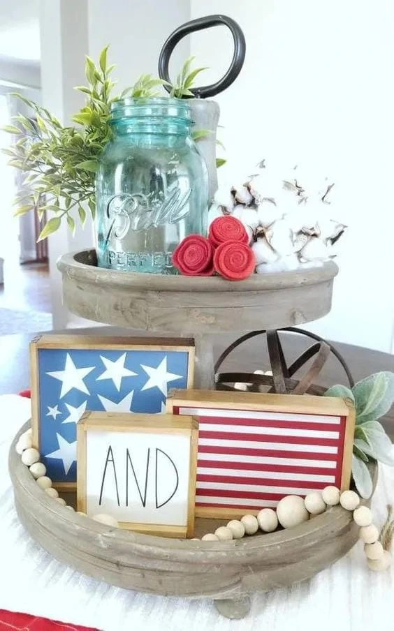 6- Keep a Small Tray Light and Neutral