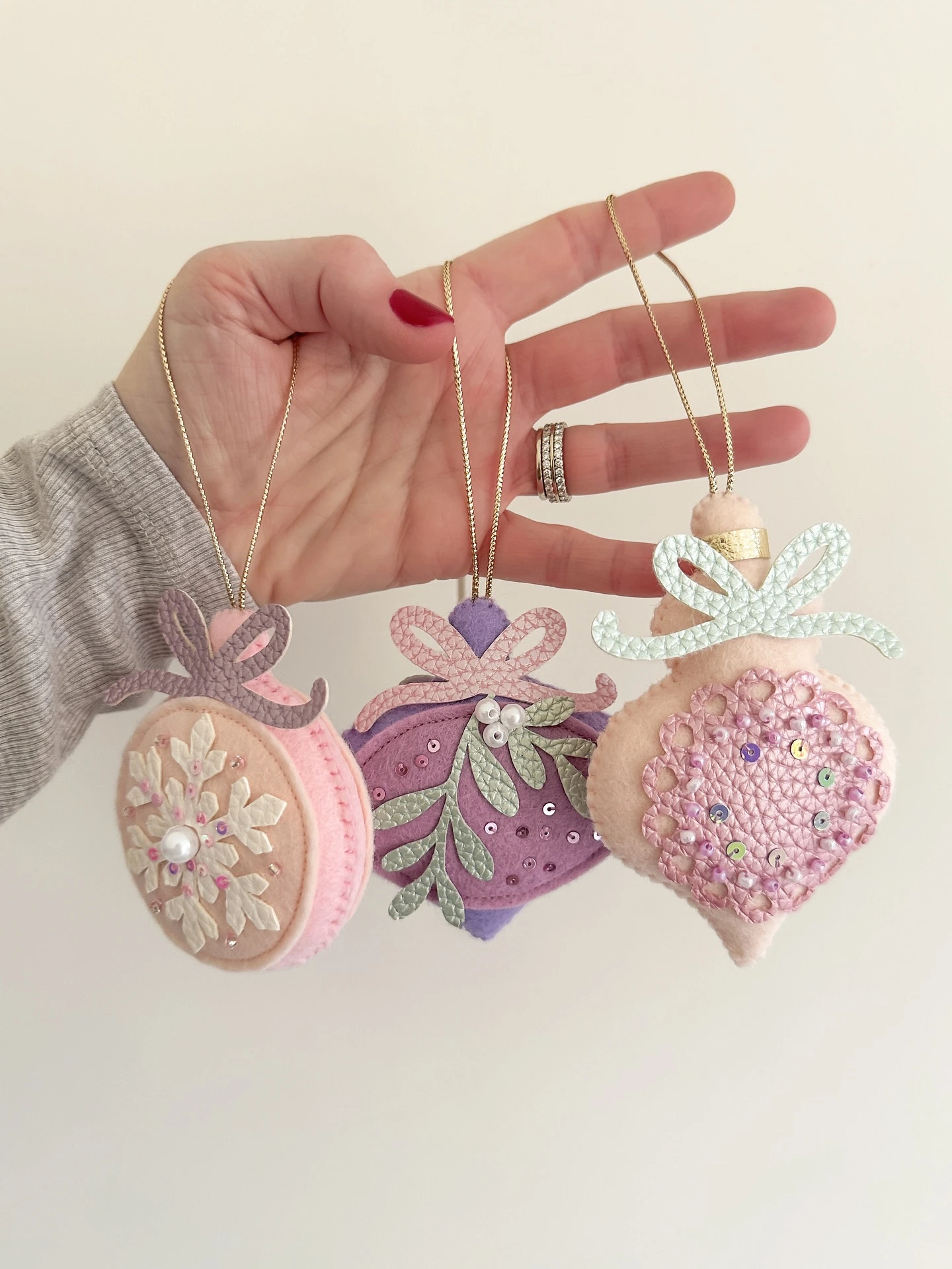 3- Make Delicate Pastel Felt Ornaments