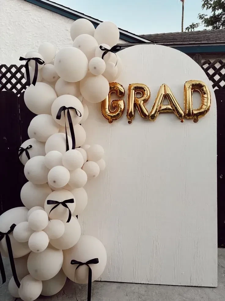 11- Mark the Entrance with GRAD Balloons