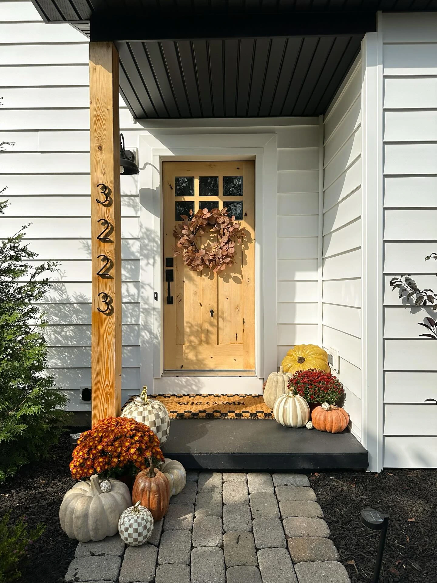 6- Pair Mums with Neutral Pumpkins