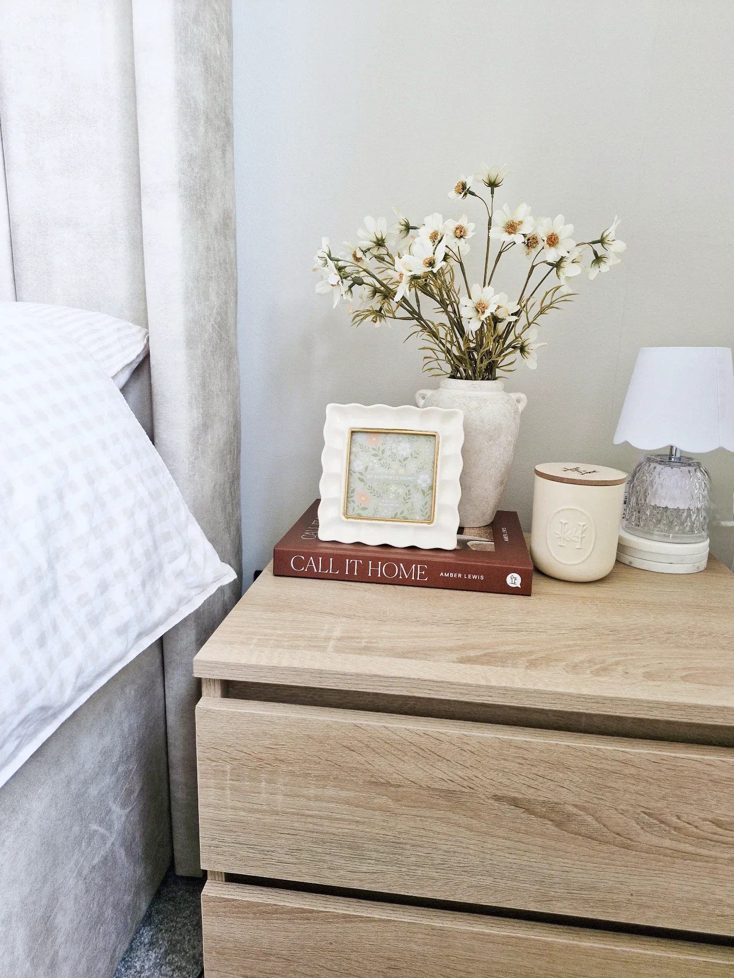 11- Raise Small Accents with Stacked Books
