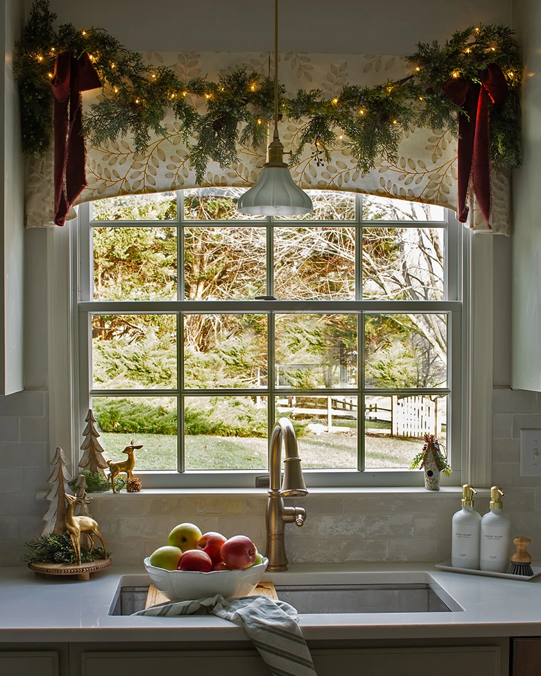 7- Rotate Seasonal Decorations