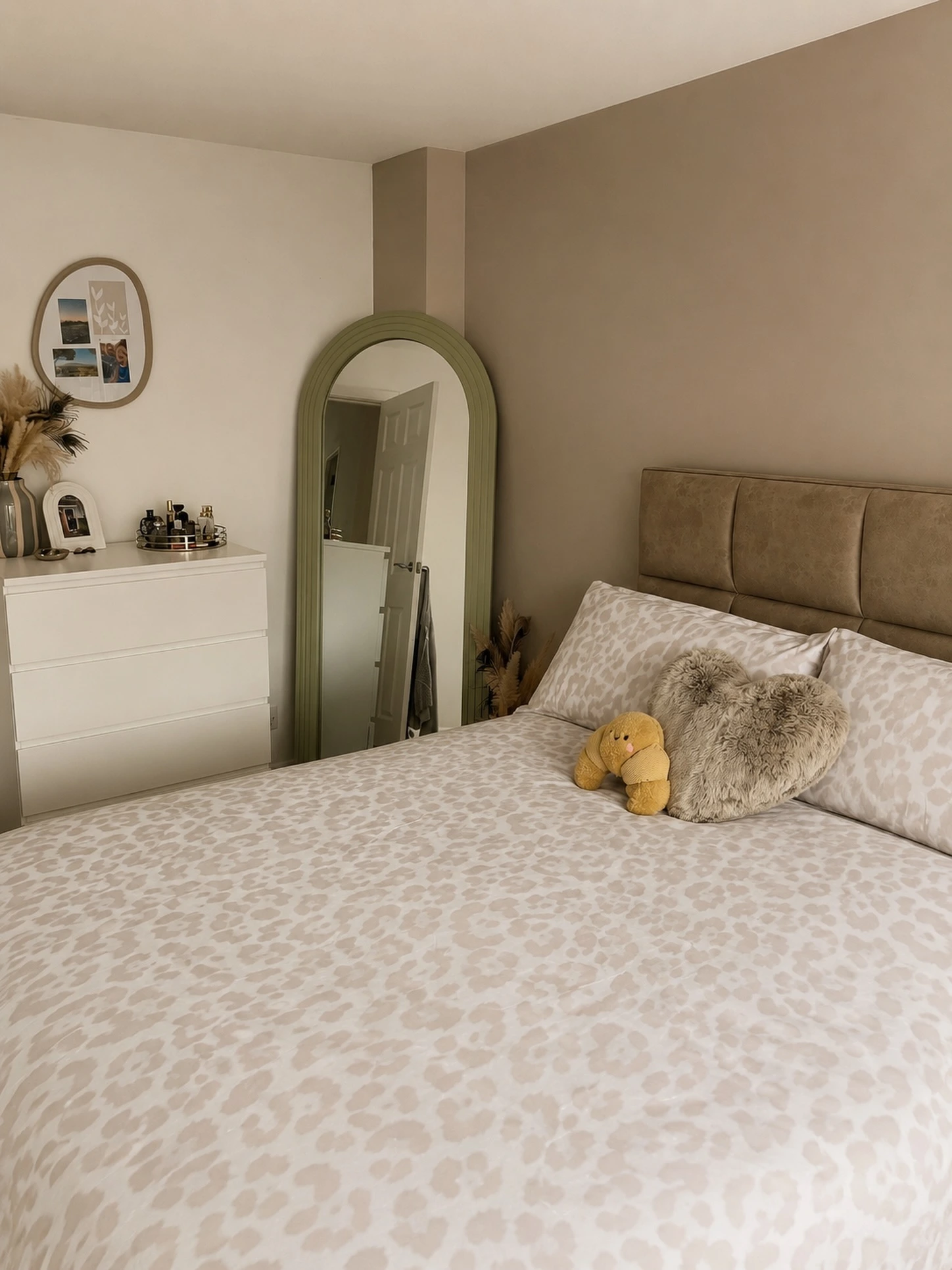 1- Start with Leopard Print Bedding