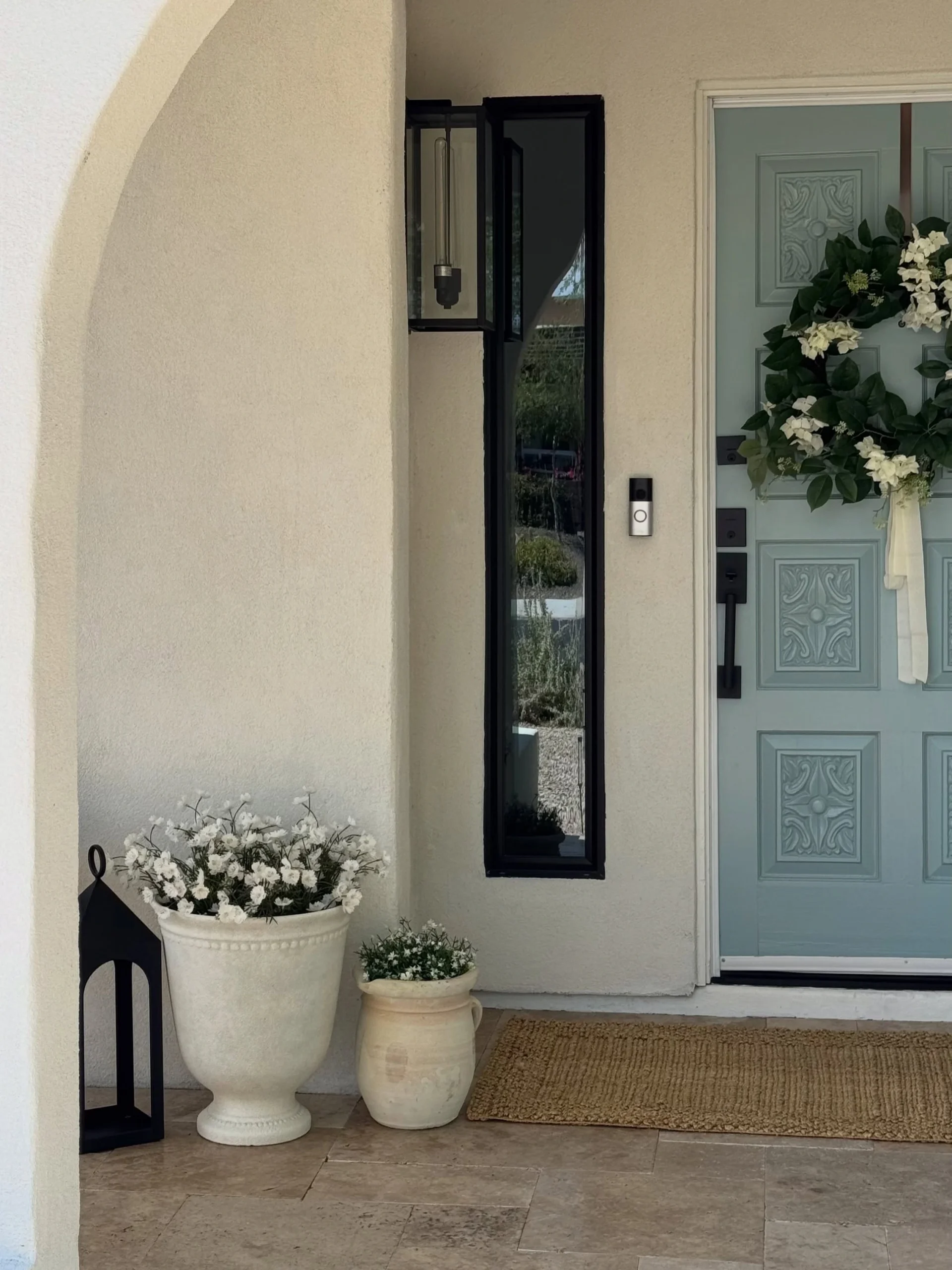 12- Use One Large Urn in a Small Corner