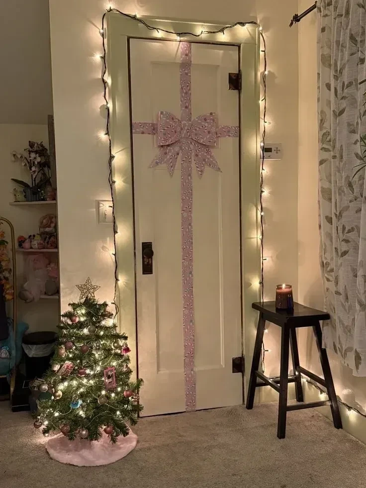 5- Add an Oversized Pink Bow
