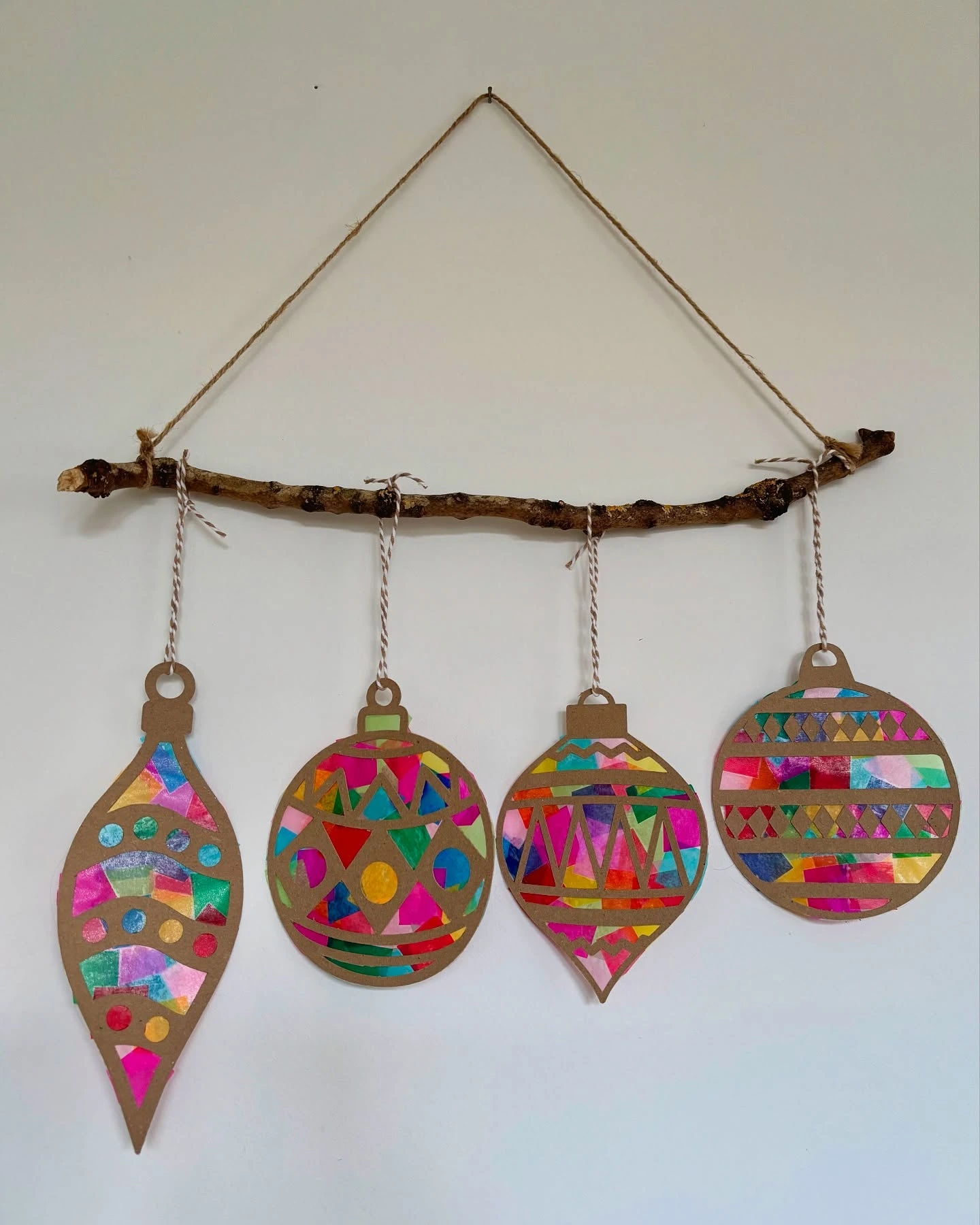 17- Display Mini Paper Ornaments