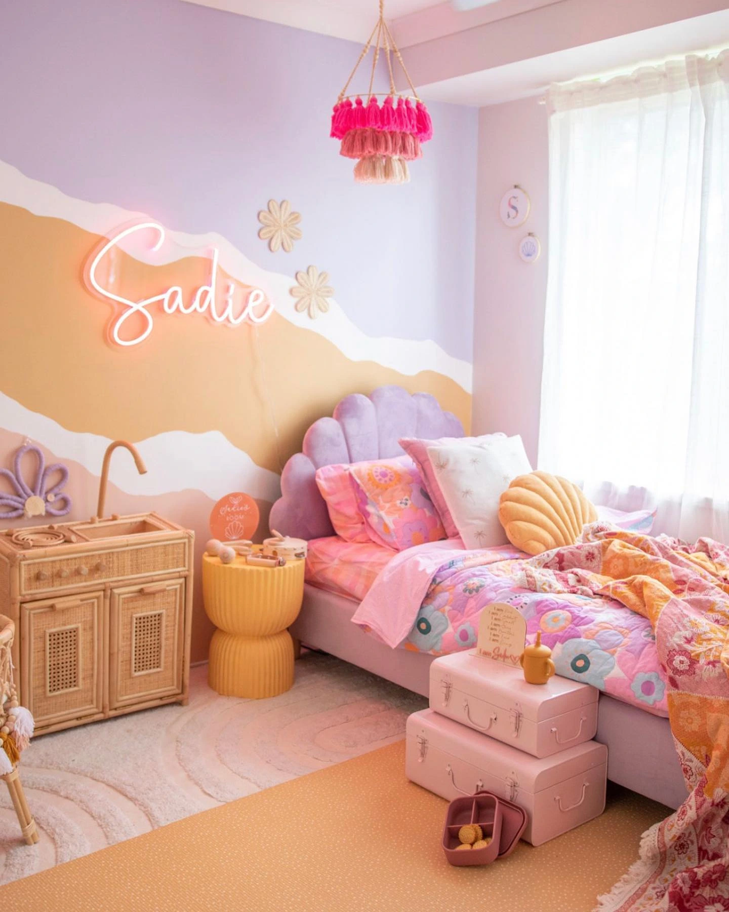 4- Give One Wall an Accent Finish