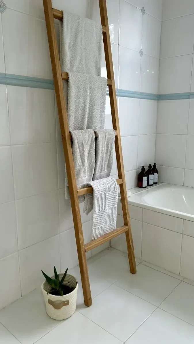 3- Lean a Warm Wood Towel Ladder