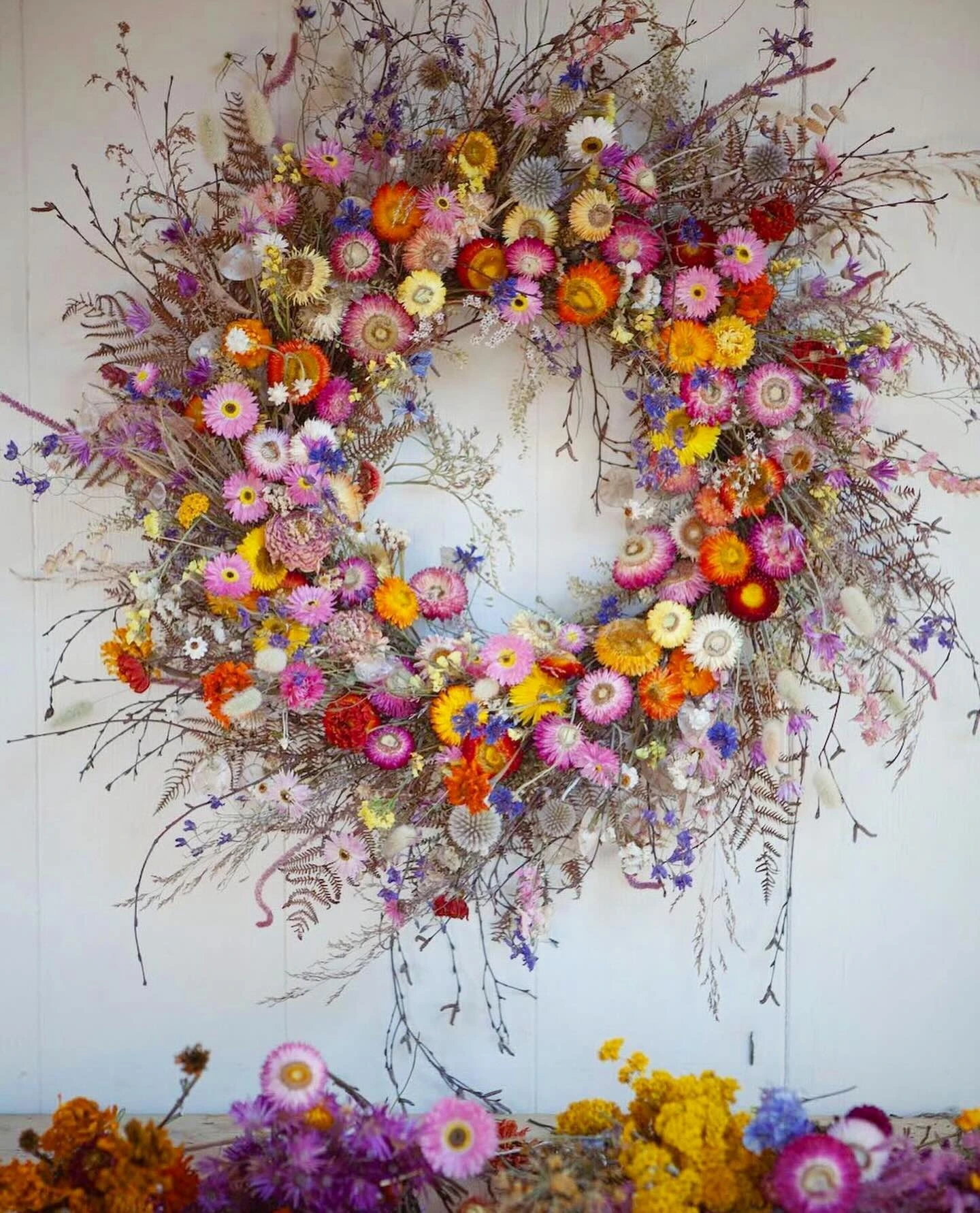 10- Let a Wreath Lead the Design
