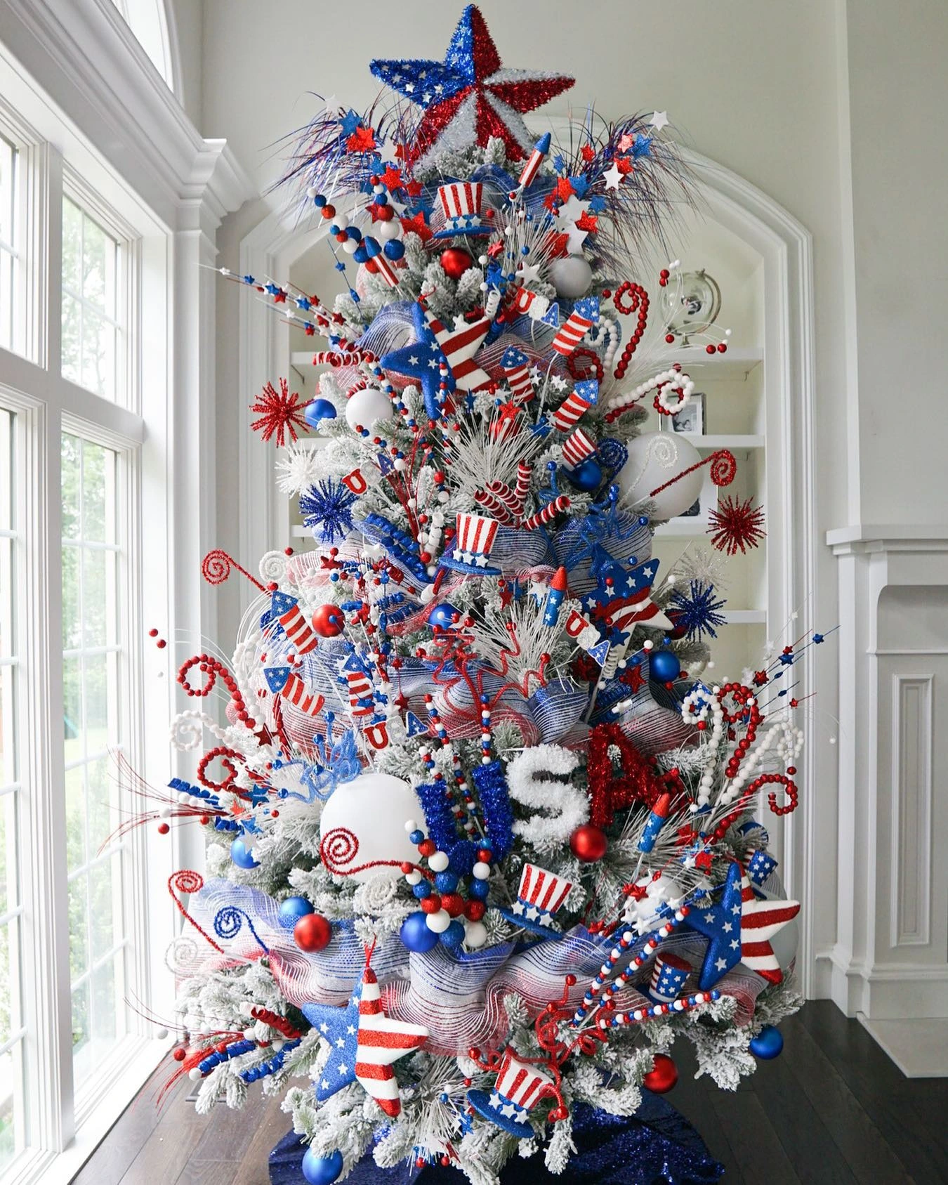 3- Make a Red White and Blue Tree