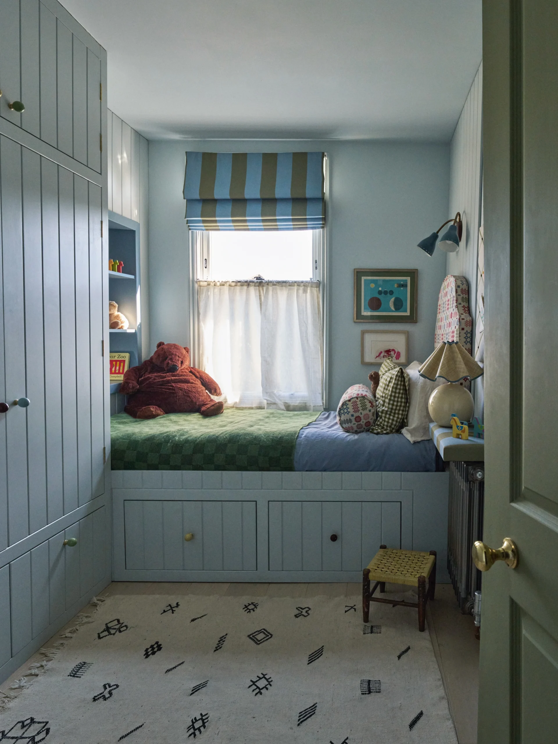 10- Plan a Built-In Bed and Storage Wall