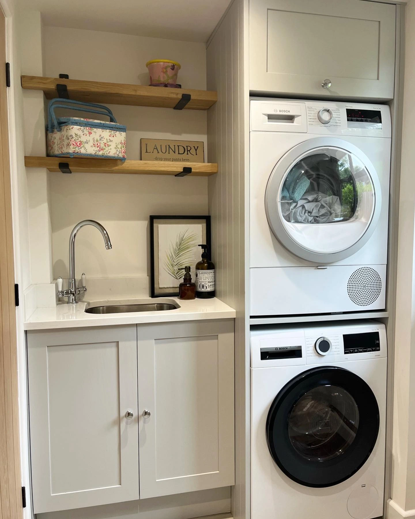 2- Plan a Long Folding Counter