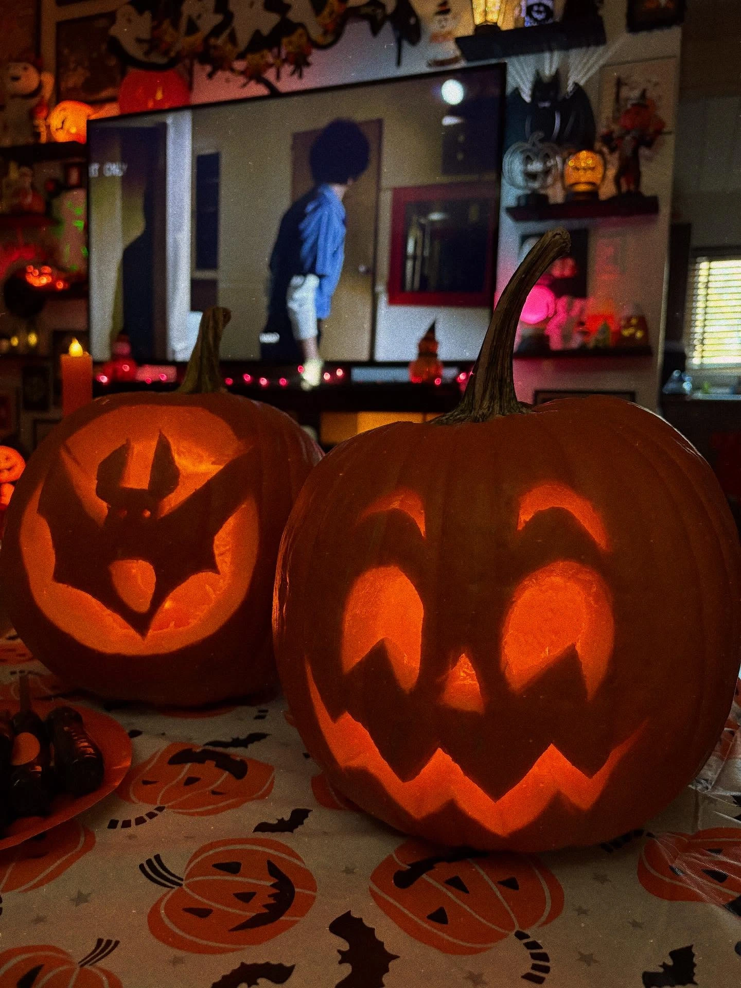 14- Set Up a Movie Night Pumpkin