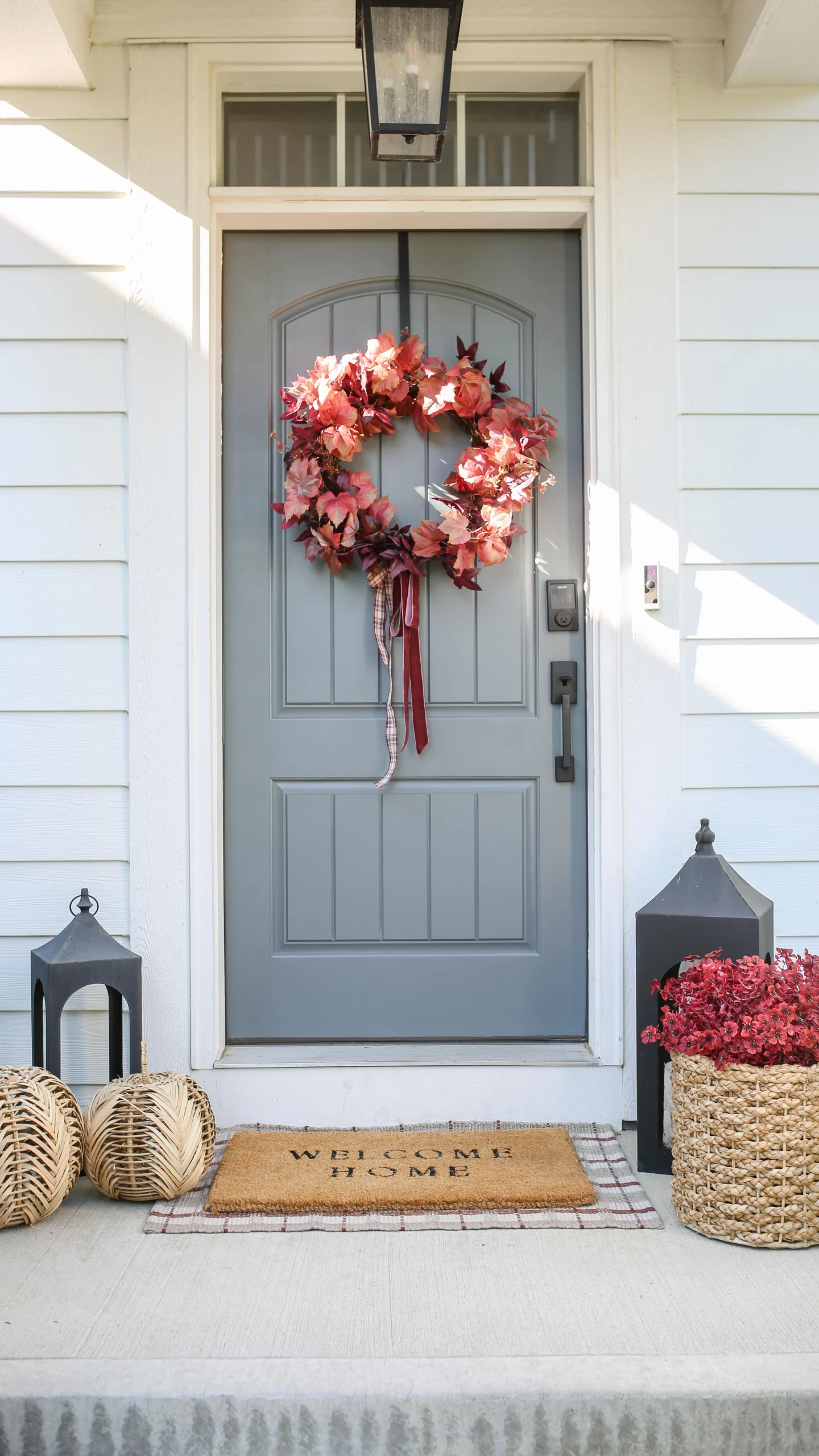 3- Soften the Palette with Blush and Rust