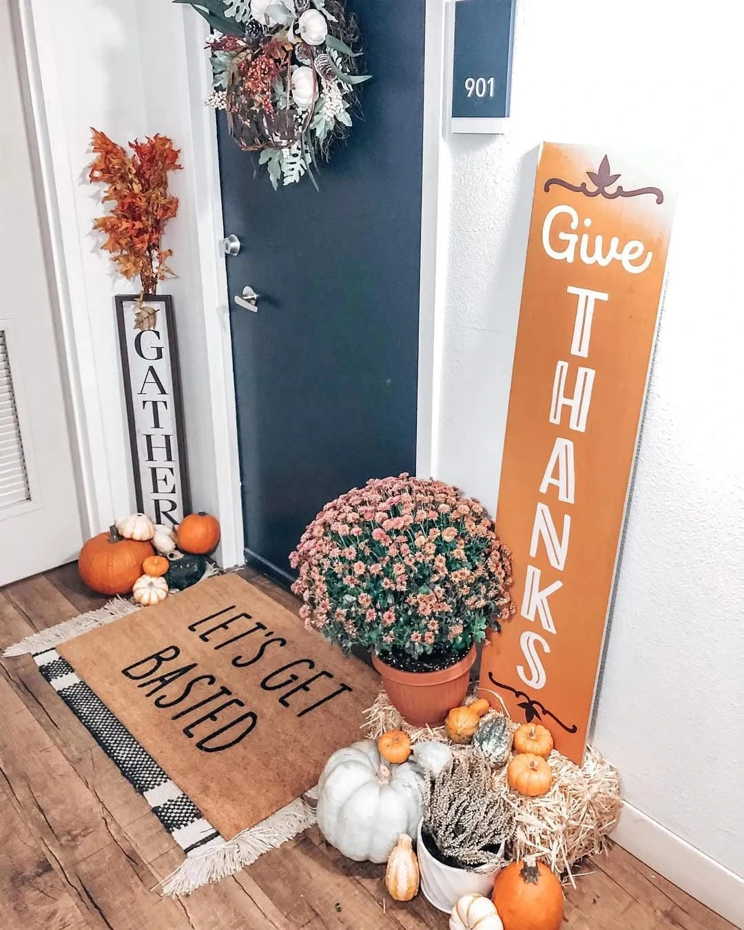22- Use Seasonal Porch Signs