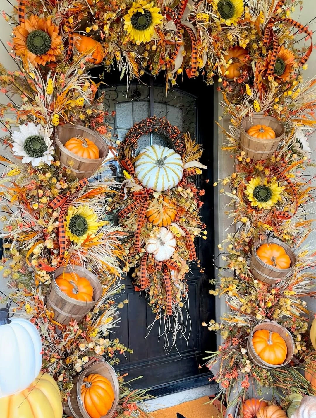 24- Warm the Door with Sunflowers