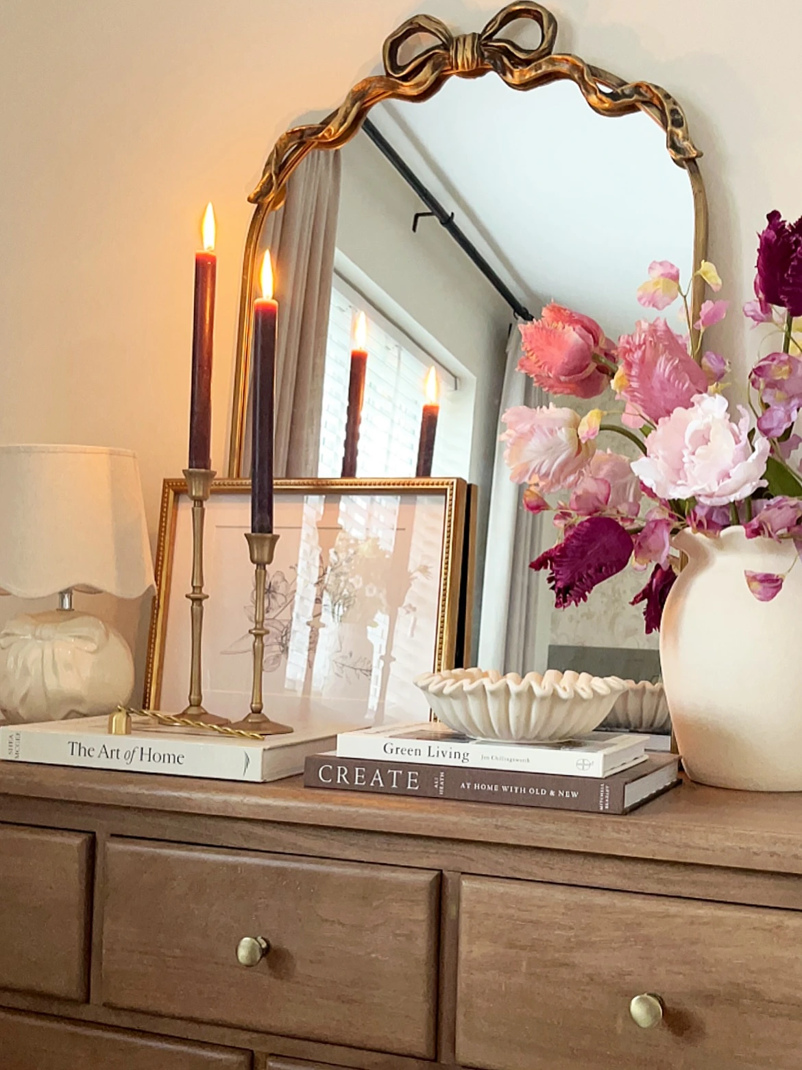 15- Warm the Dresser with Romantic Colors