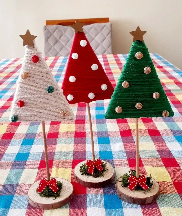16- Wrap Freestanding Yarn Trees
